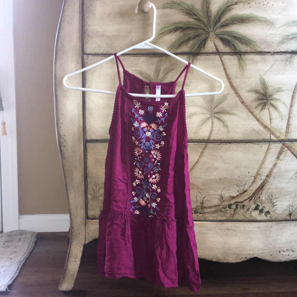 Xhilaration Tank Top